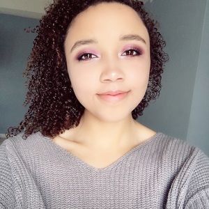 Meet your Posher, Caylah